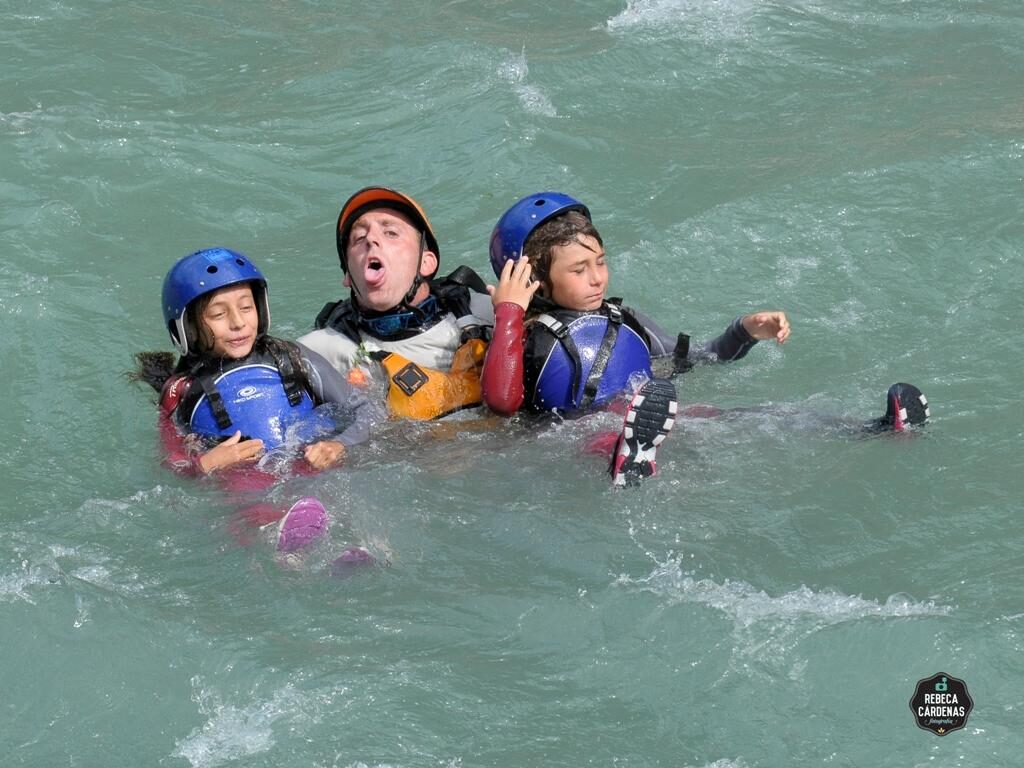 Deportes-de-aventura-en-familia-con-UR-Pirineos-1024×768