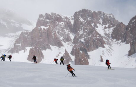 Kazbek-esqui-scaled-e1611129270475-1024×560