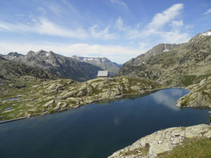 Senderismo-Mil-Lagos-Bachimana-300×225