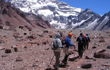 subida-a-Plaza-de-Mulas-800×600